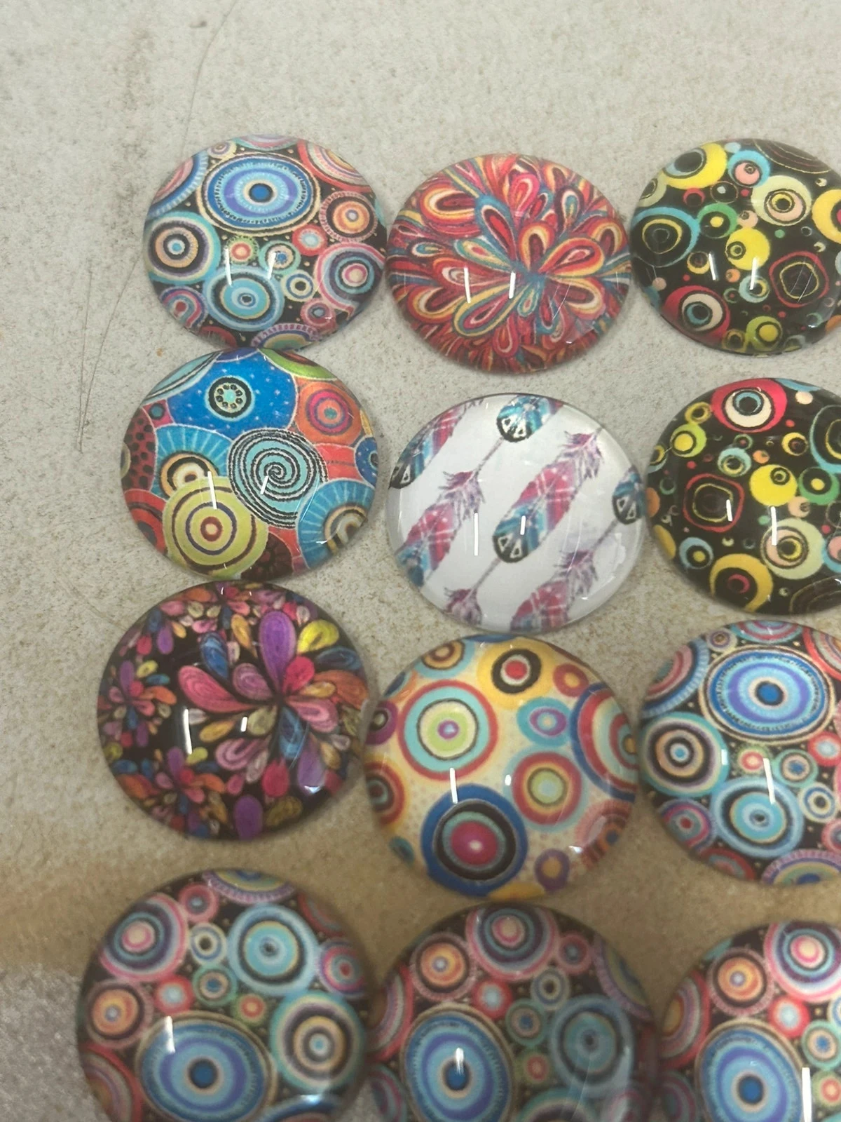 Lot de 18 cabochons à motifs en verre de 18mm – photo 2